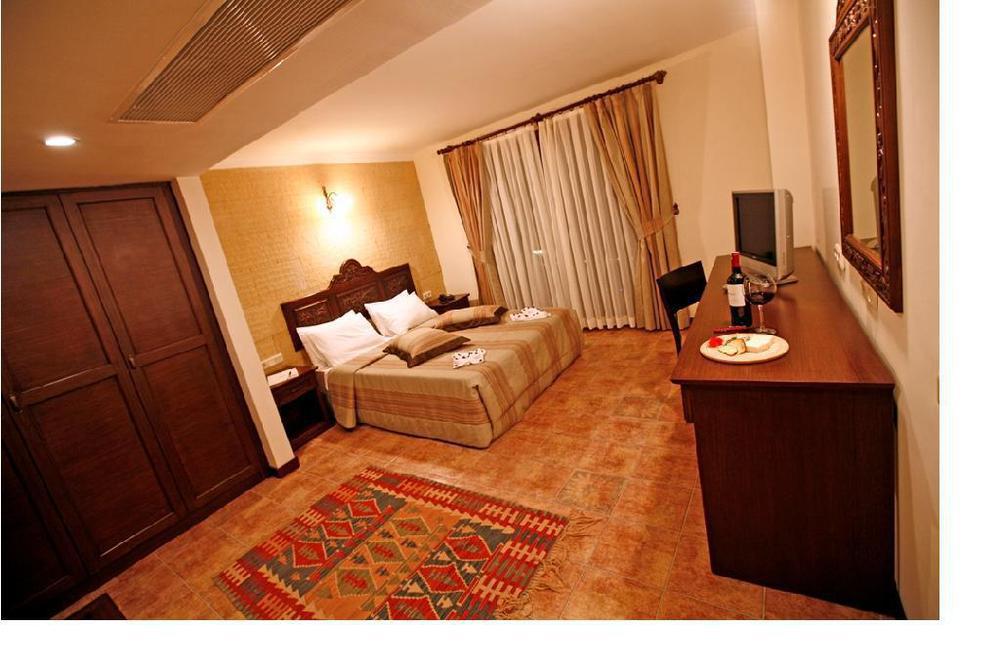 Ipek Garden Palace Готель 4*